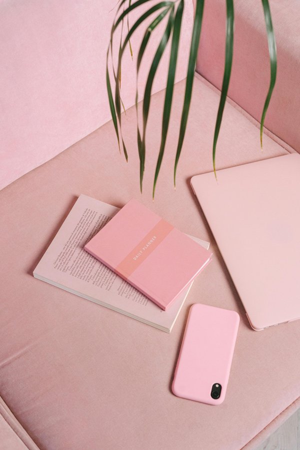 Découvrez l'univers raffiné du téléphone rose à paris